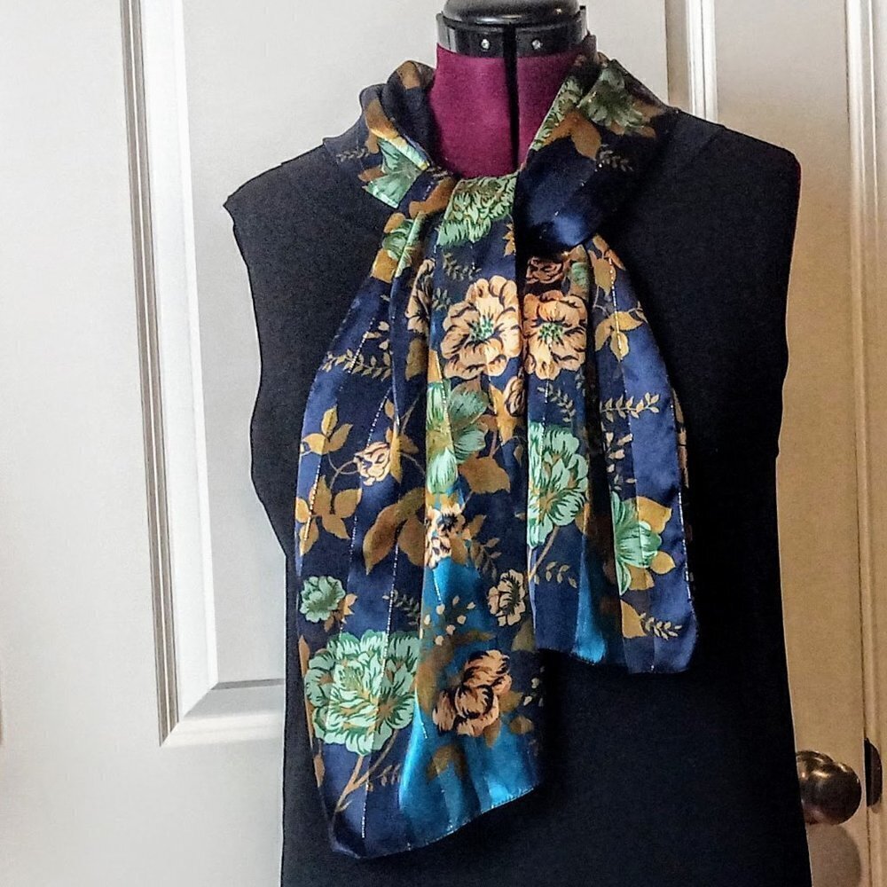 Vintage Berkshire Blue Floral Gold Thread Scarf